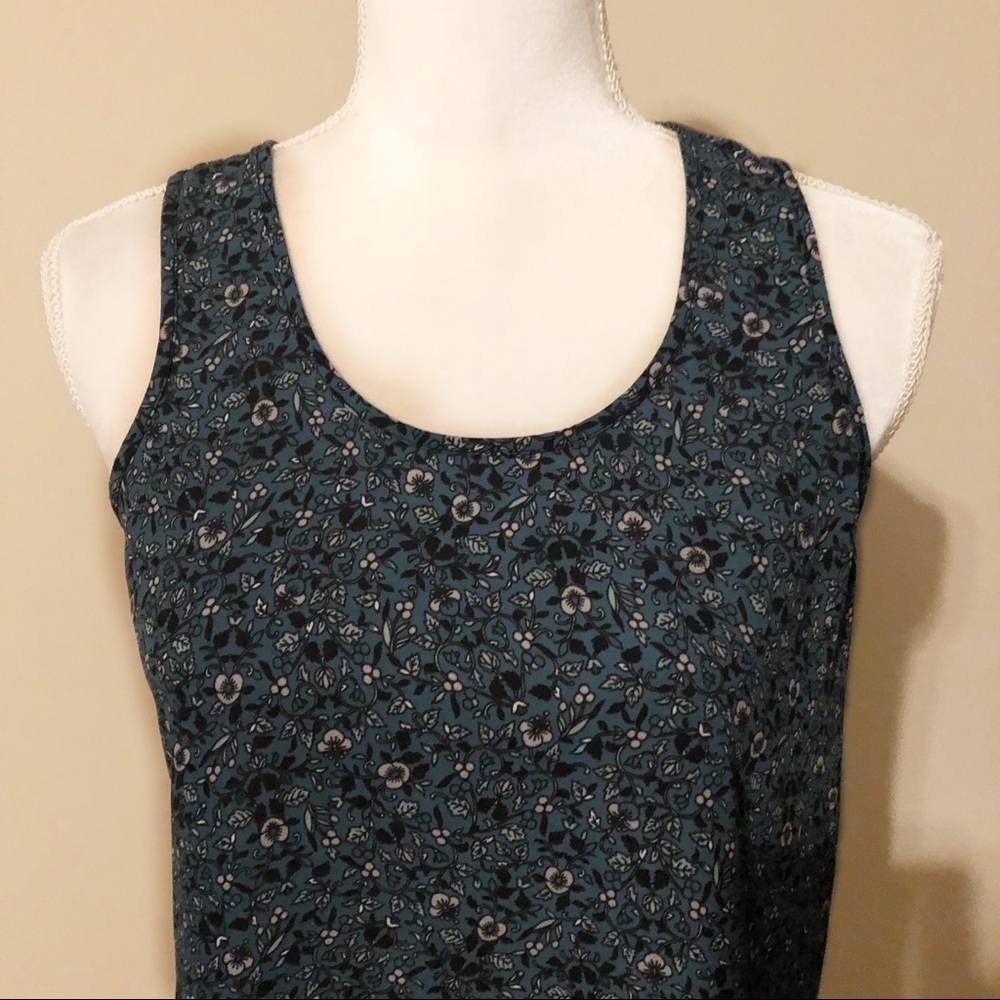 ⭐️ 3 For $15 LOFT Sleeveless Blouse - Picture 3 of 6